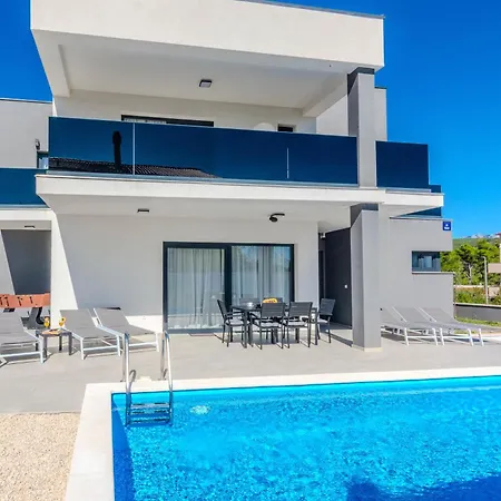 Dalmatia, New Modern With Swimming Pool Near Zadar Villa
