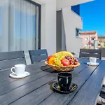 Dalmatia, New Modern With Swimming Pool Near Zadar فيلة *