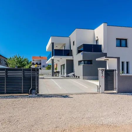Dalmatia, New Modern With Swimming Pool Near Zadar * بوسيدارجي