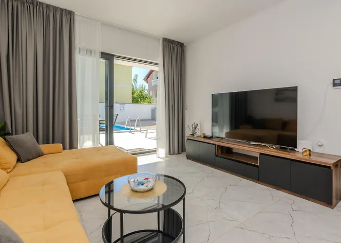 Dalmatia, New Modern With Swimming Pool Near Zadar Вилла