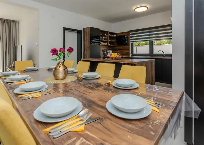 Вилла Dalmatia, New Modern With Swimming Pool Near Zadar *